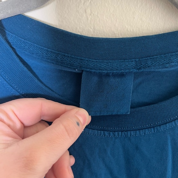 Ivory Ella Long Sleeve Pocket Logo Tee Size S - Picture 4 of 6